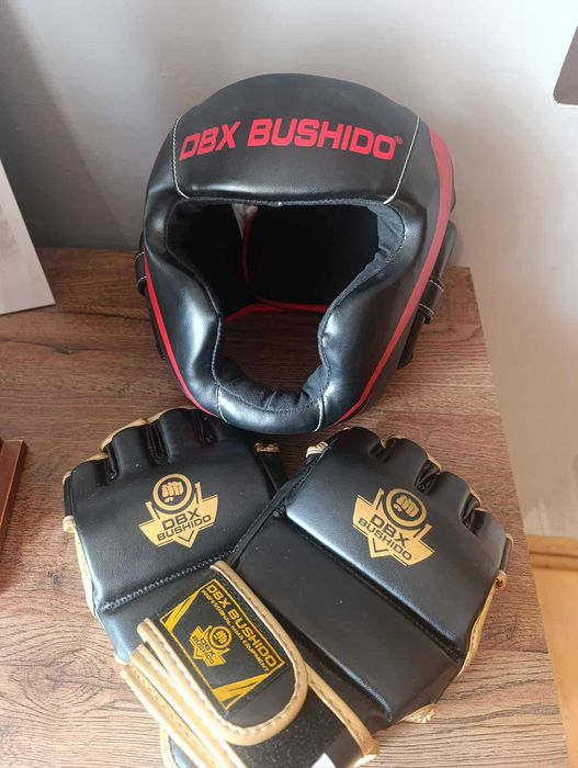 Zestaw rękawice i kask MMA