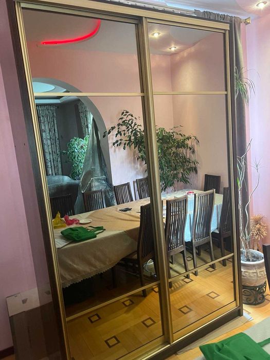 Продам шафу купе в гарному стані