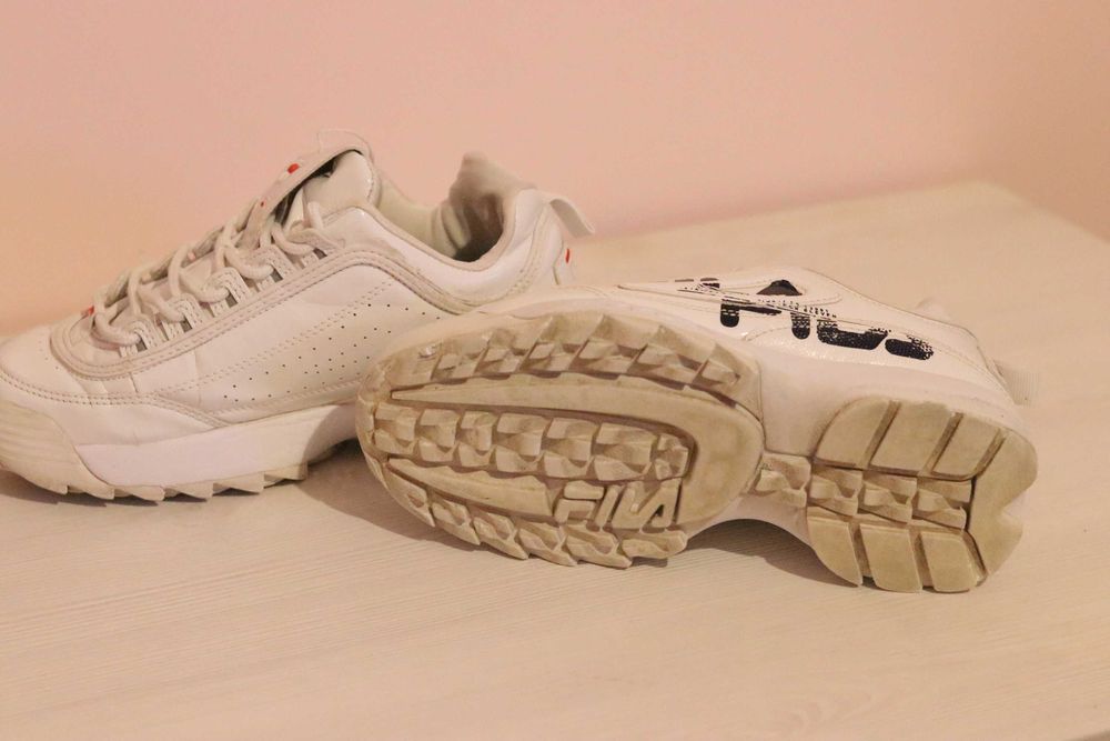 Saaptilhas Fila Disruptor premium repeat white