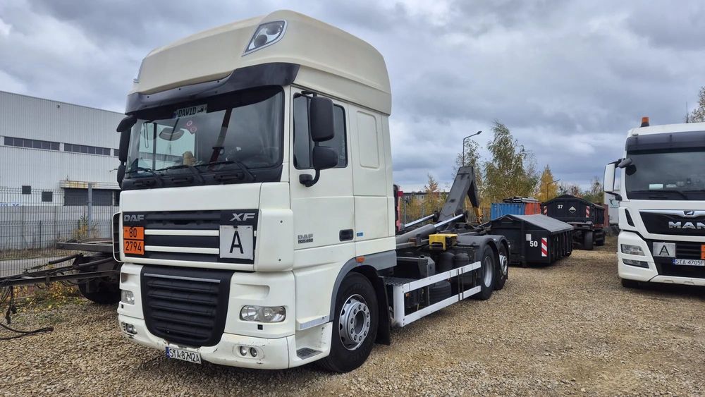 DAF XF 105.460  DAF XF hakowiec hak 6x2 automat z retarderem