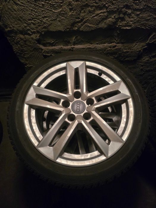 2x lub 4x Felgi z oponami zimowymi 225/45/R17 17, Audi 5x112