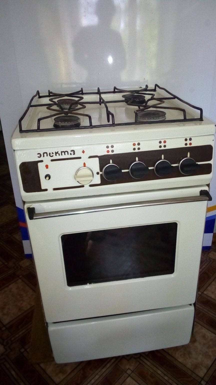 ДЕТАЛИ ГАЗОВОЙ ПЛИТЫ ,,Электа,,. Отличное состояние.
