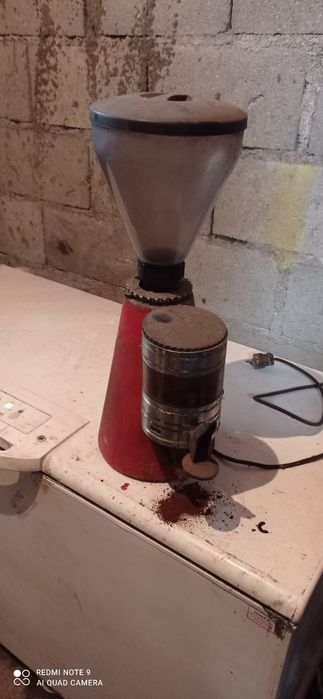 Vendo moinho café "áurea"
