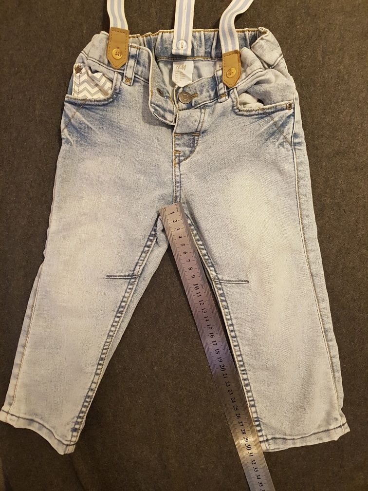 Jeansy chłopięce z szelkami H&M rozm.80