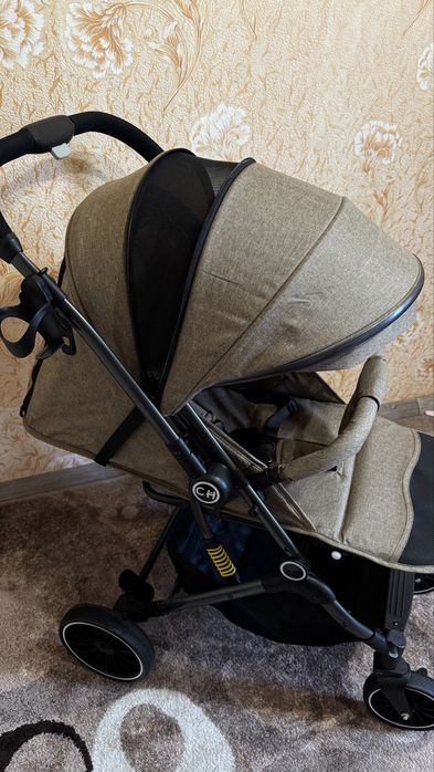 Прогулянкова коляска