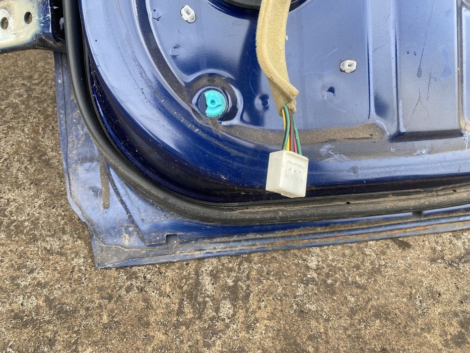 Galant 9 правая дверь 03-12 галант 9 дверь