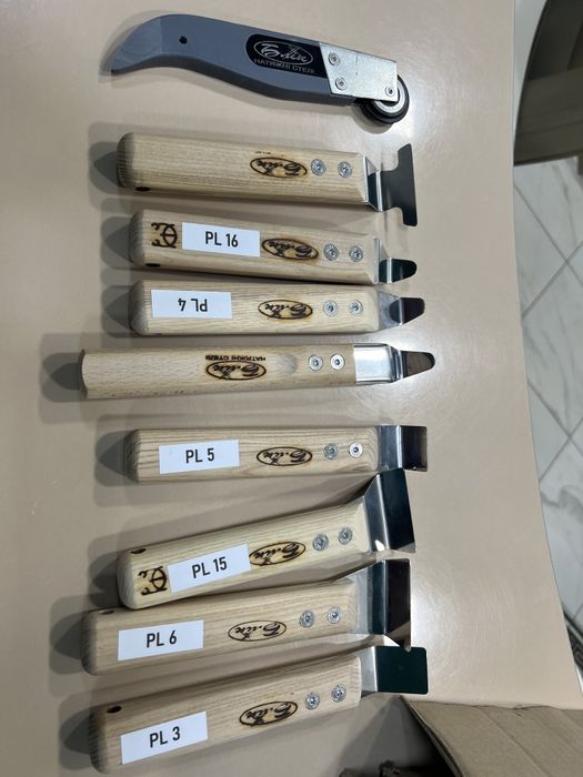 Інструменти для натягуваня стель