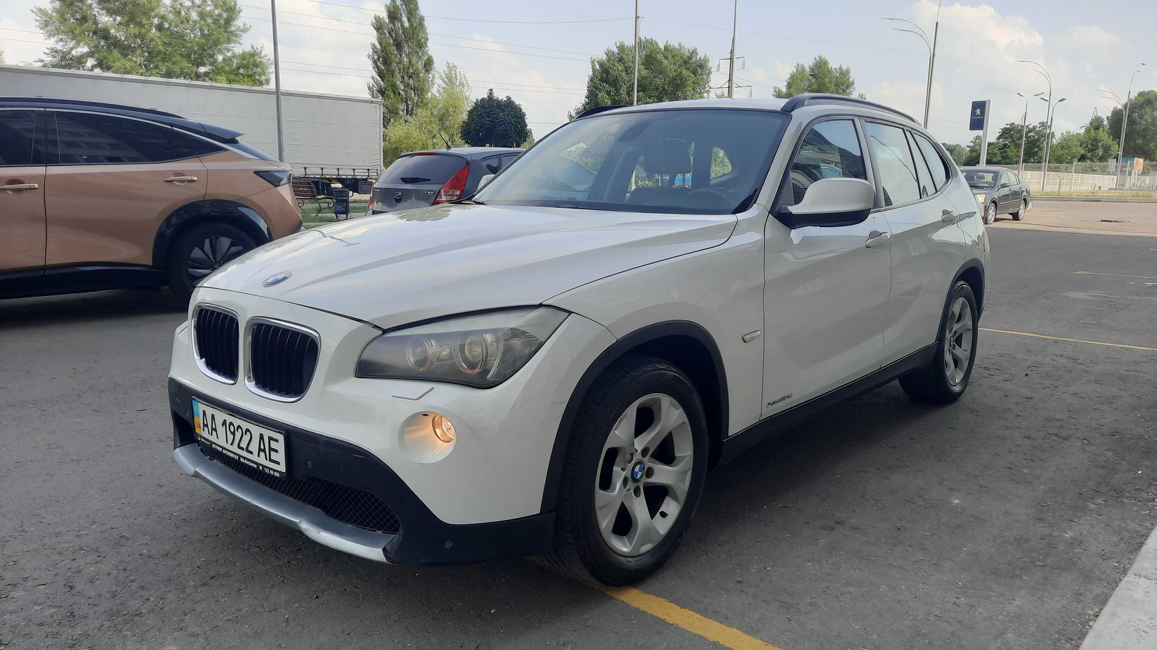 Офіційна BMW X1 2.0d повний привід AWT ,обслужена