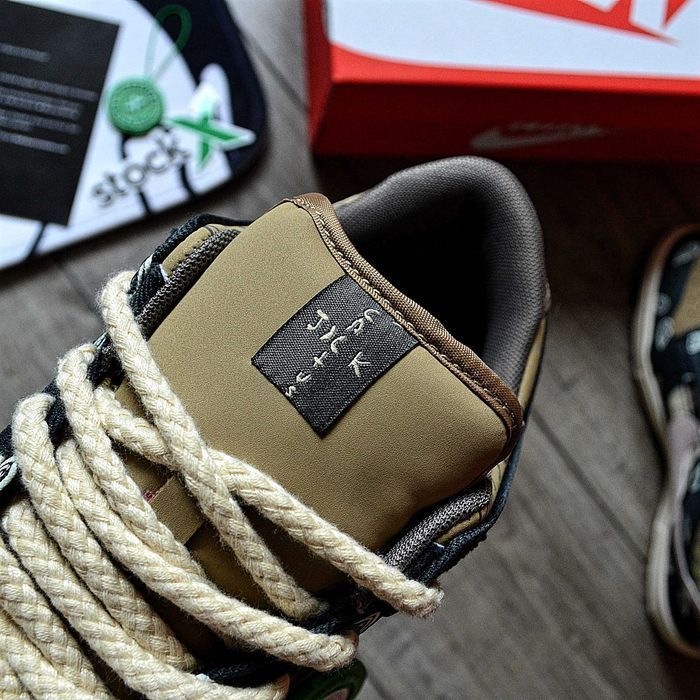 Мужские кроссовки Travis Scott x Nike SB Dunk Low 'Cactus Jack' 40-45