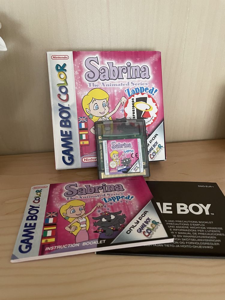 Sabrina Zapped Jogo Gameboy Color completo a funcionar