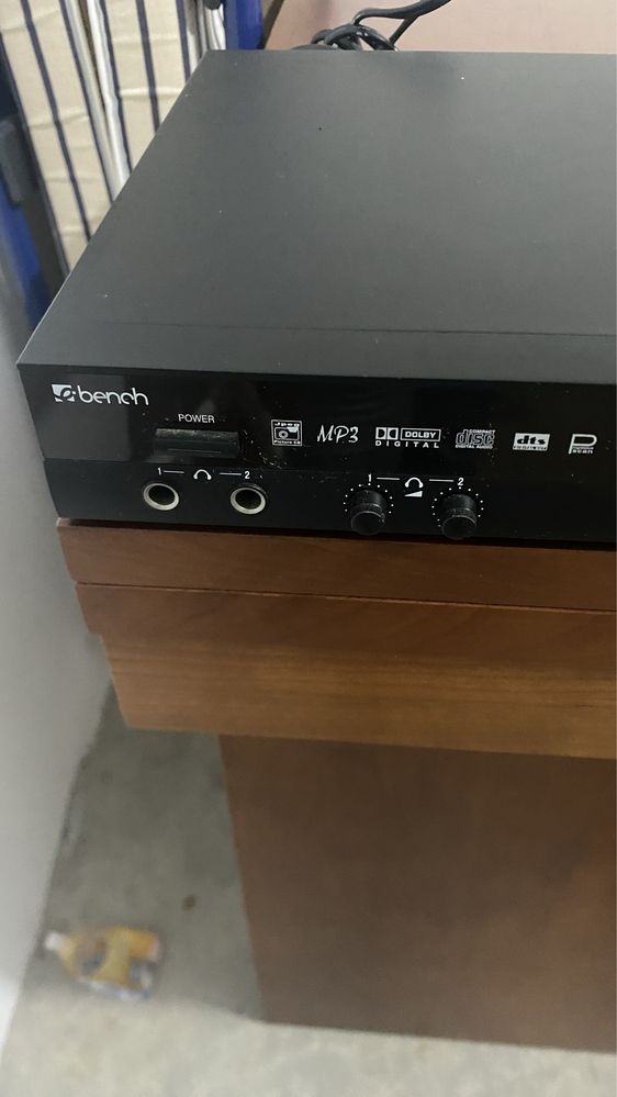 Leitor de DVD Bench