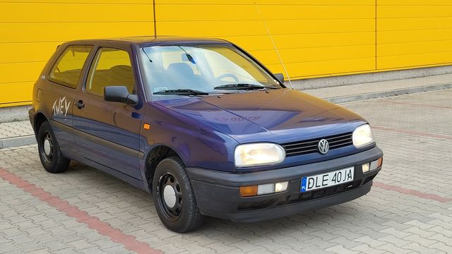 Volkswagen Golf 3 Golf III 1.6 Benzyna 75KM Sprawny Jeżdżący LUBIN