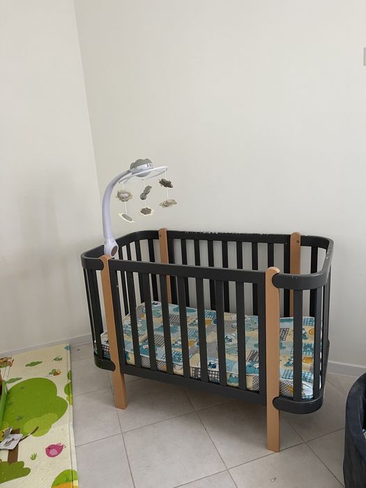 Кроватка детская отдаю с матрасом