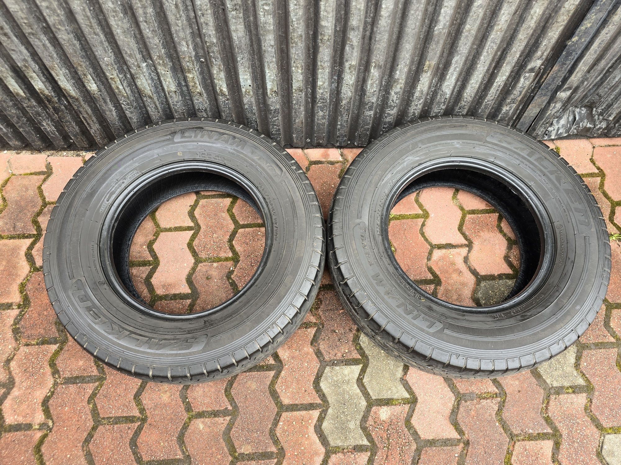 Para letnich opon wzmacnianych 225/70R15C 112/110S Falken Linam VAN01