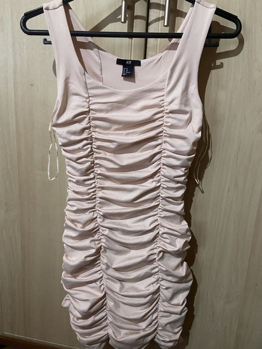 Зефірна рожева сукня h&m