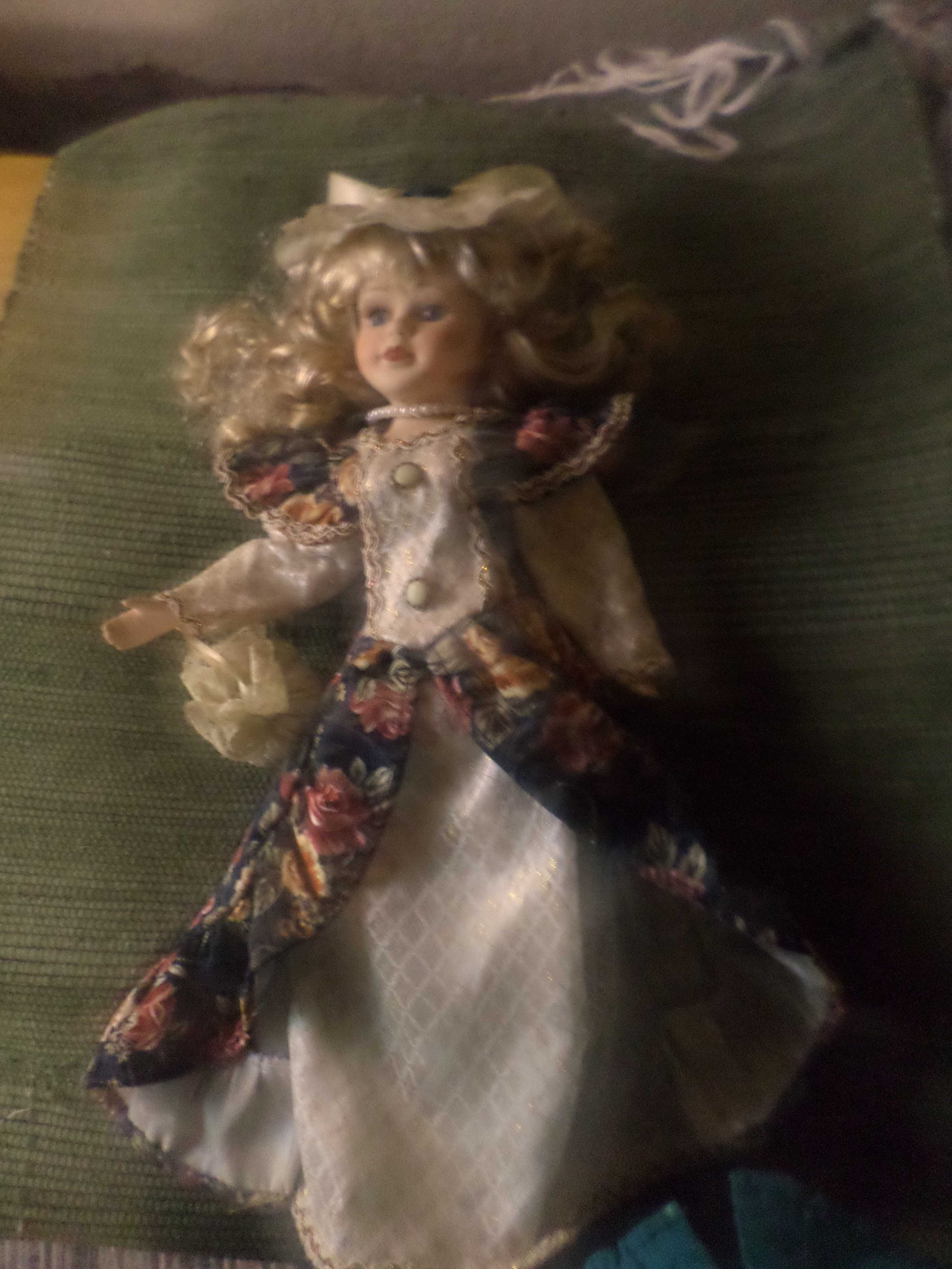Bonecas porcelana