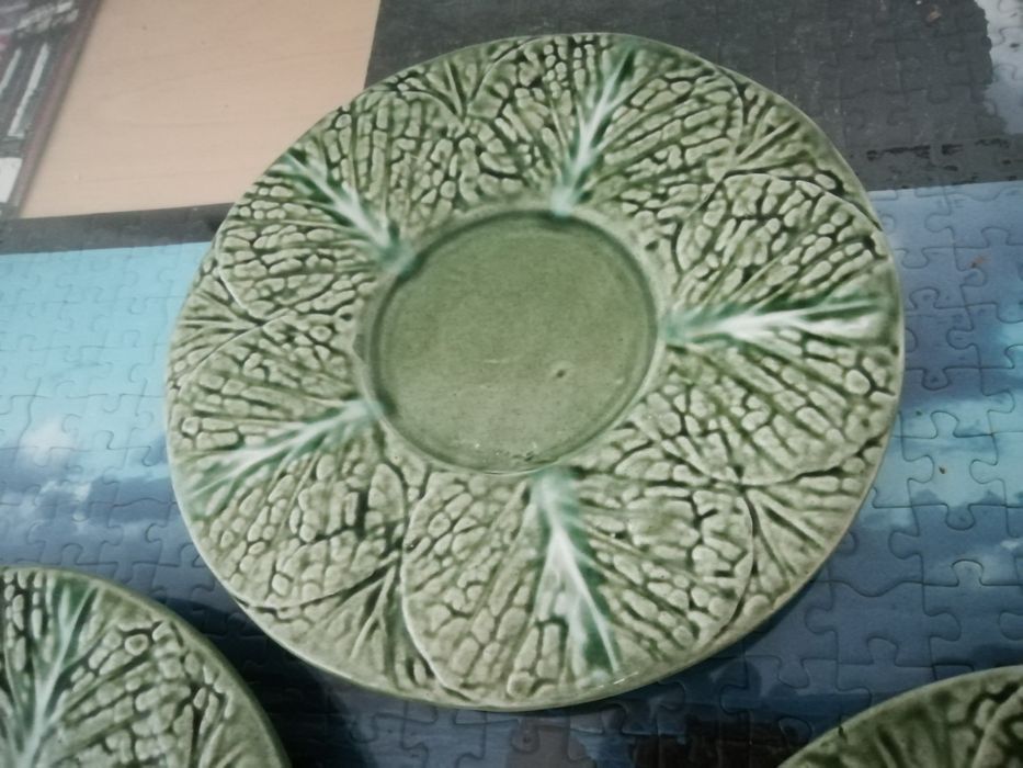 3 pratos vintage - tema folhas - cerâmica das caldas*