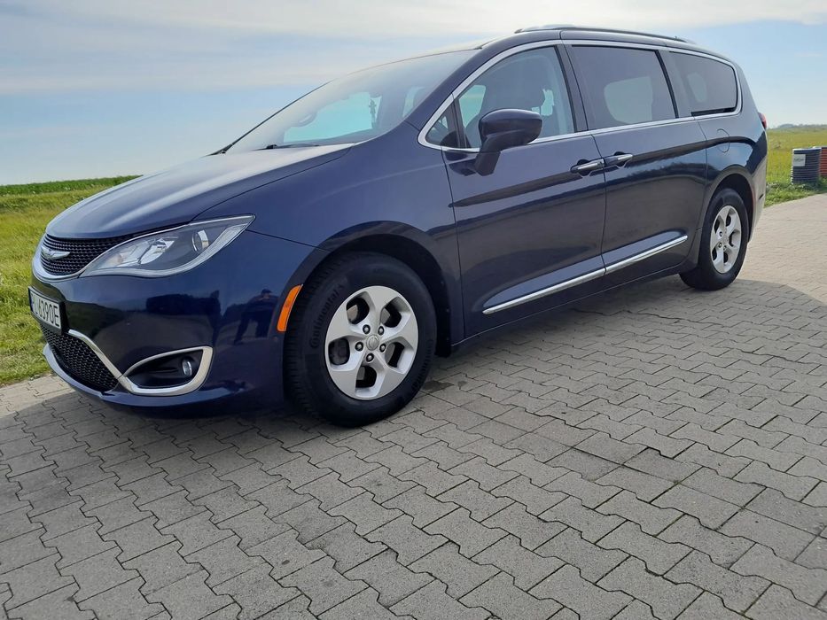 Chrysler Pacifica Chrysler Pacifica Touring L Plus