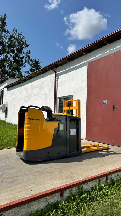 Навантажувач електроштабелер кара №977* Jungheinrich ERD220r 2t 198 см