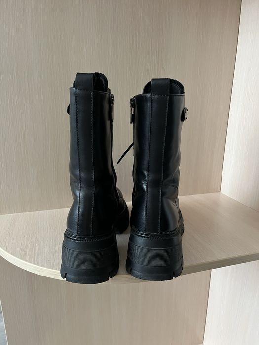 Ботінки чорні кожані