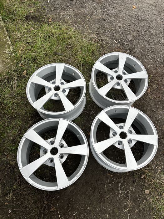 Диски штамповки залізні диски Р13, R14, r15, R16, R17 VW, Opel, Renaul