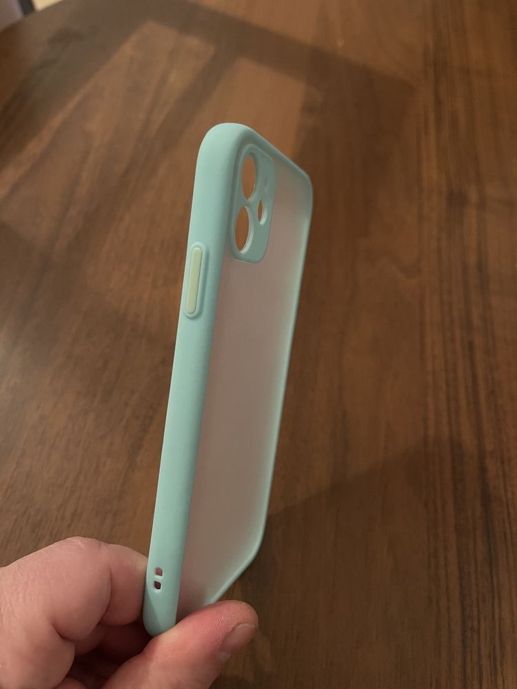 Etui Iphone 11 - stan bardzo dobry