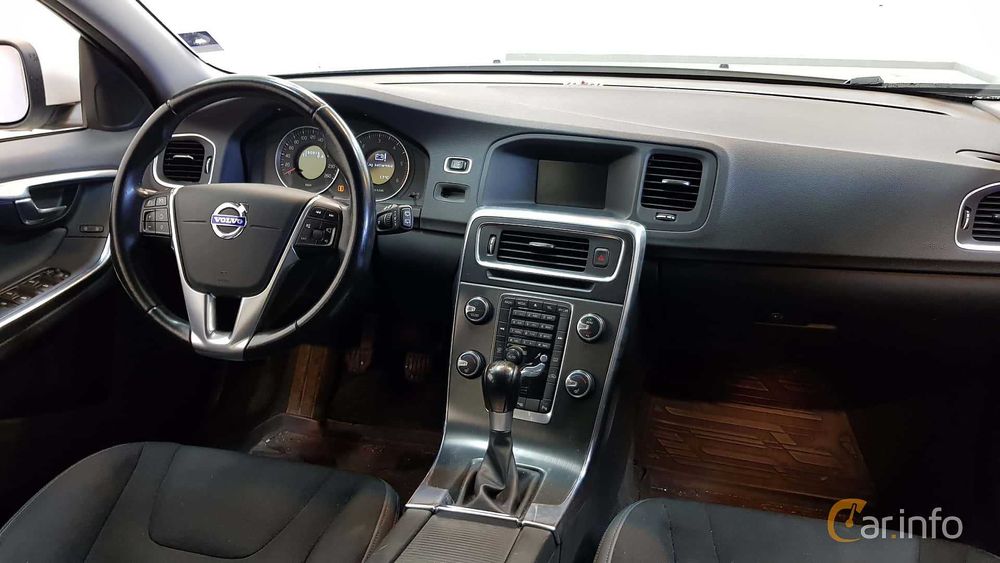 Volvo v60. D4 (Nacional)