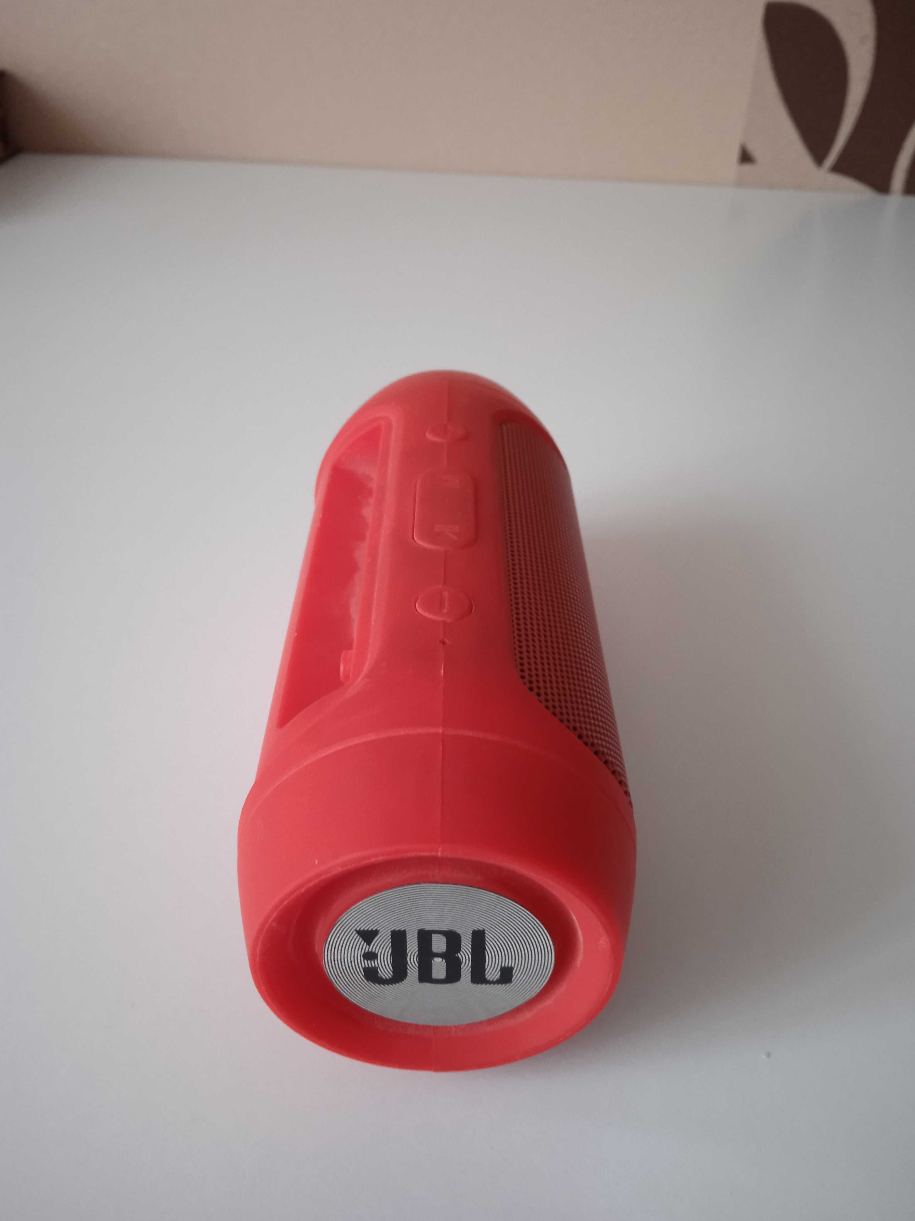 Продам JBL колонку.