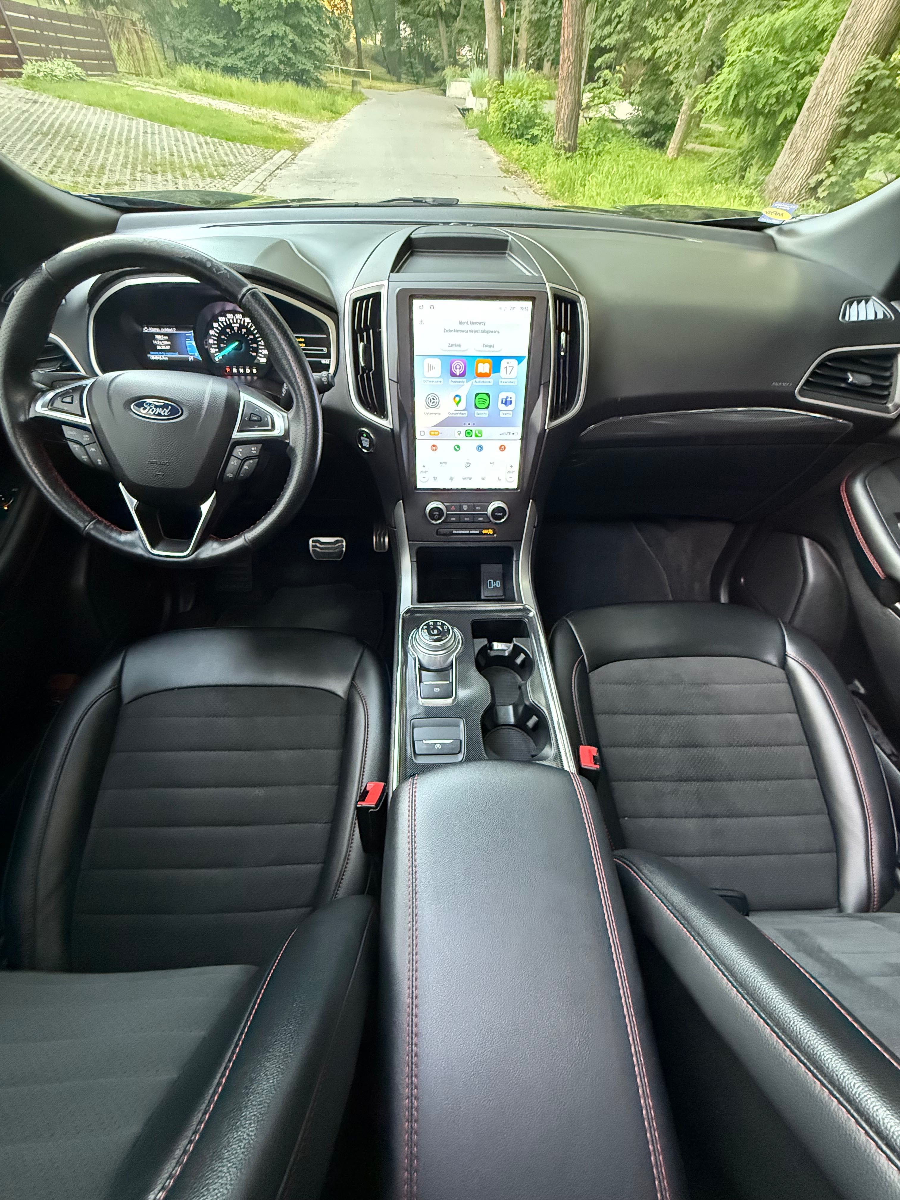 Ford Edge ST line