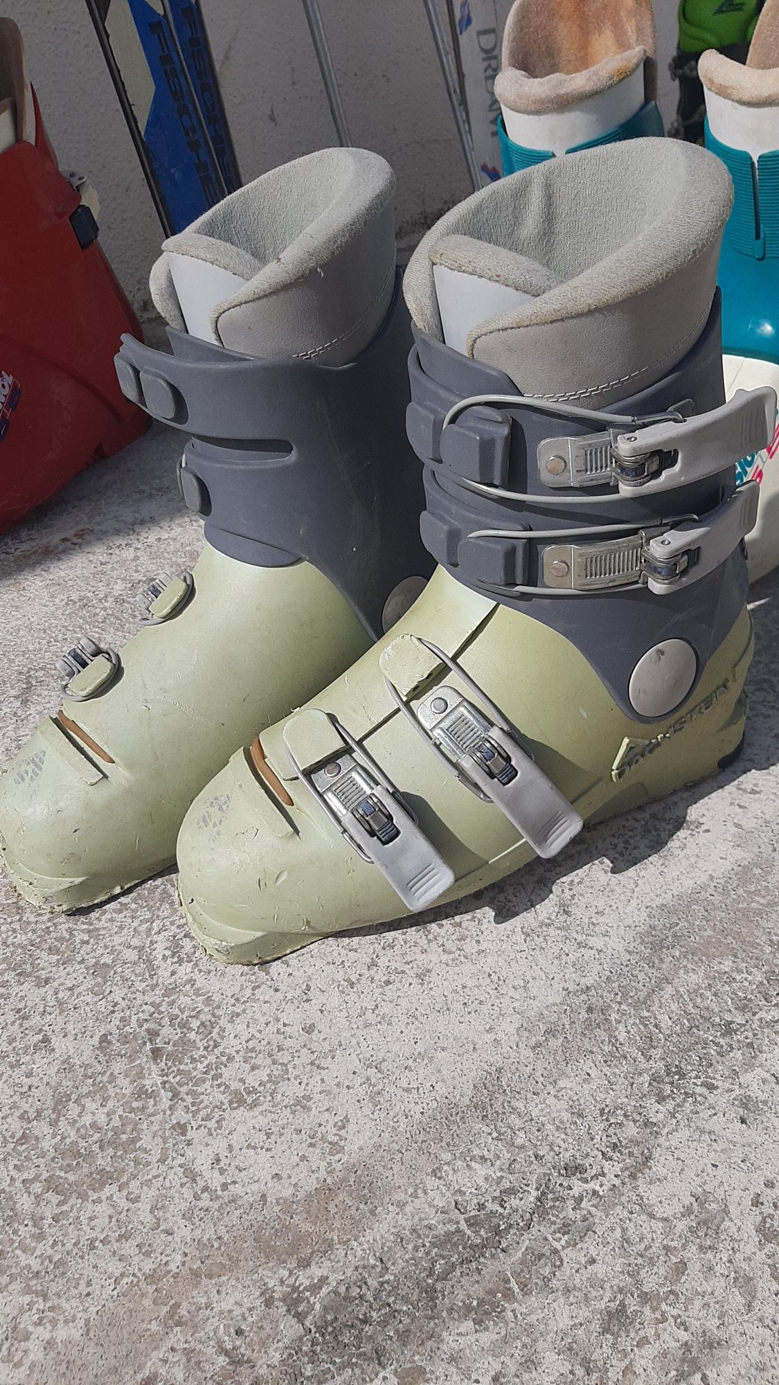 Conjunto Skys e Botas