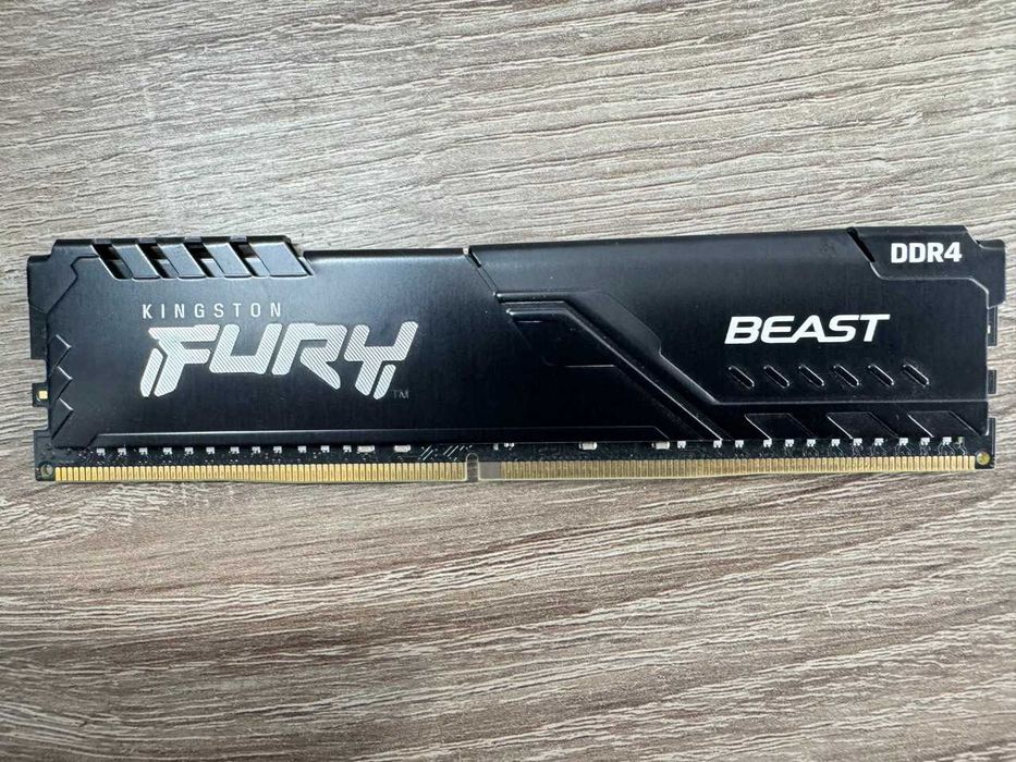 ПРОДАМ Оперативная память DDR4  16 / 32 ГБ