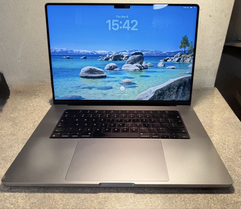 Macbook Pro 16" M1 Max 32GB/1TB Gray