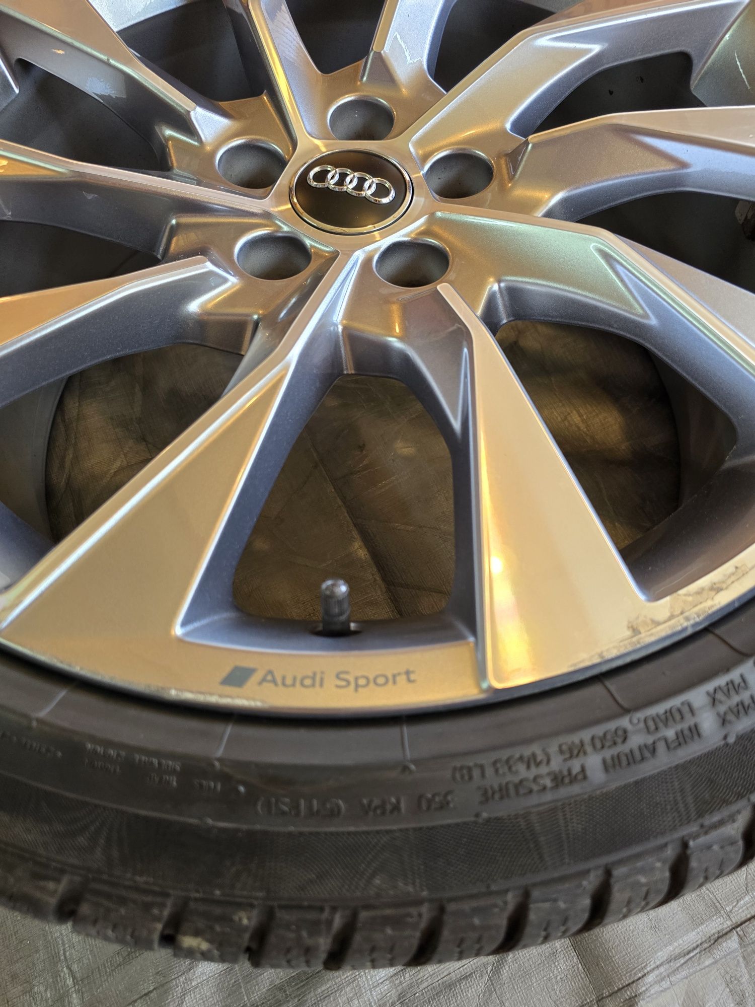 Kola alufelgi Audi Sport 19