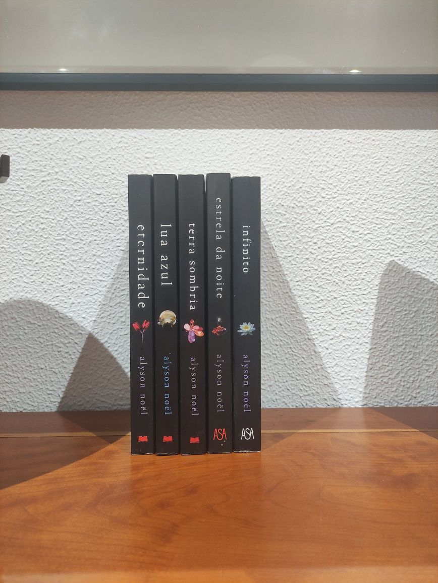 Venda de vários livros