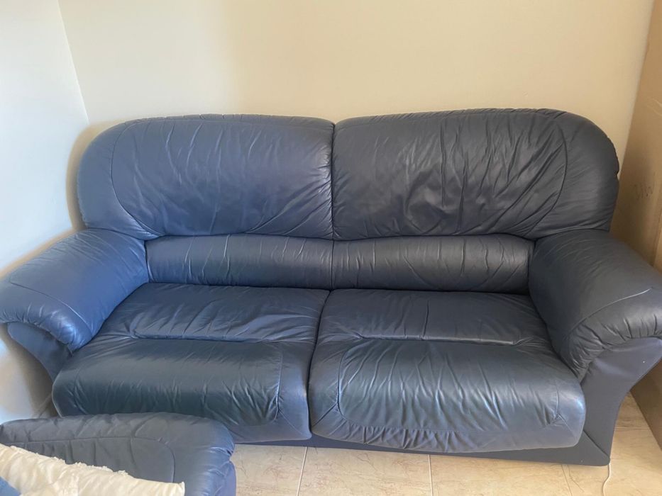 Conjunto Sofá Cama + Sofá Individual + 2 Mesas de Apoio