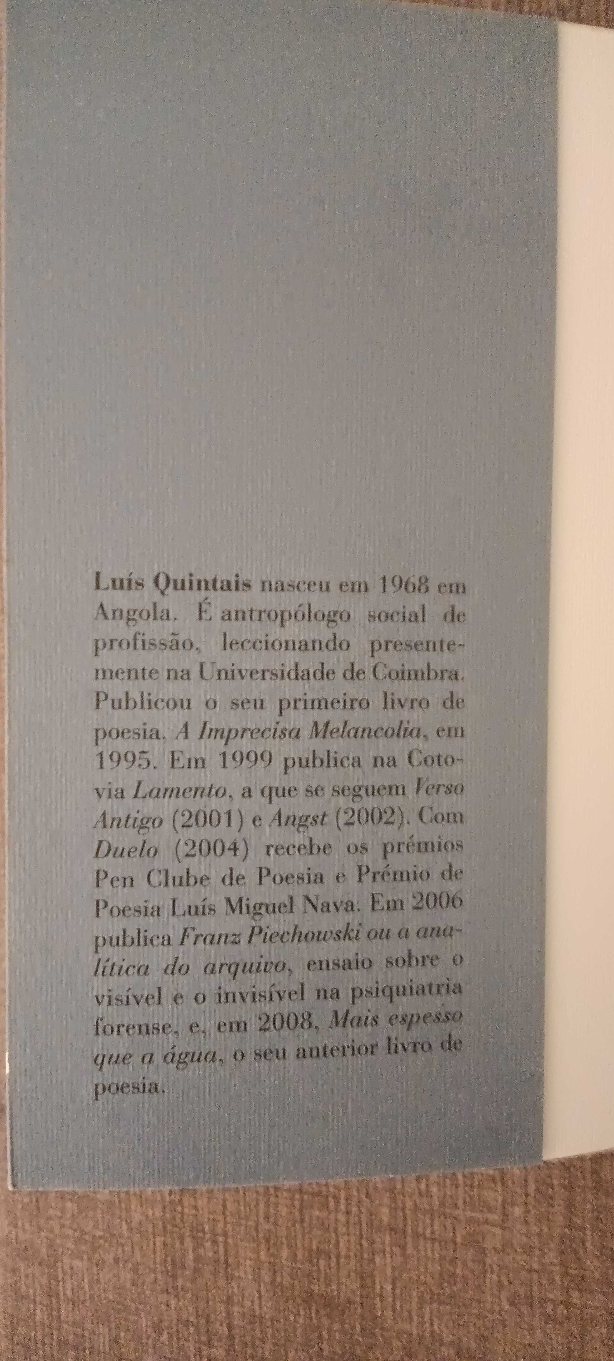 Riscava a Palavra Dor no Quadro Negro de Luís Quintais