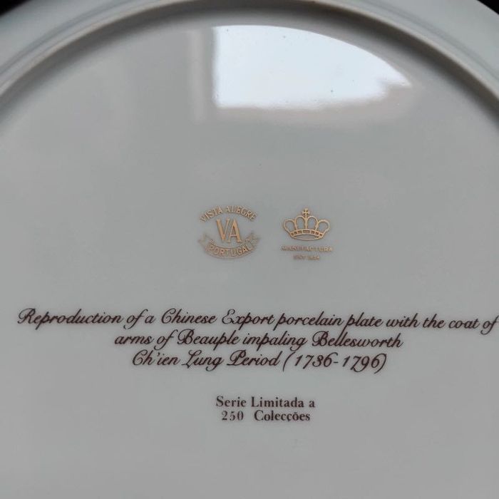 Coleção pratos brasonados Vista Alegre