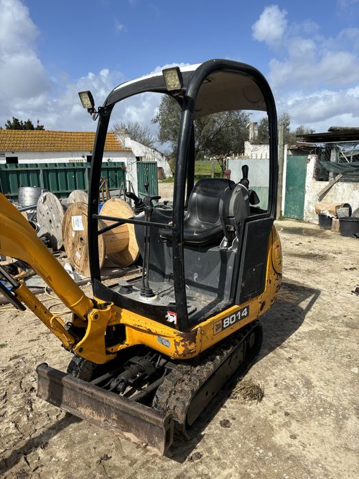 JCB para aluguer