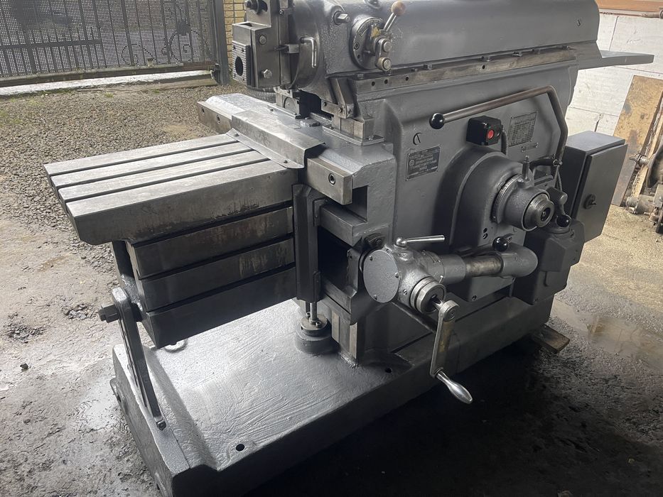 Продам токарний станок 1к62