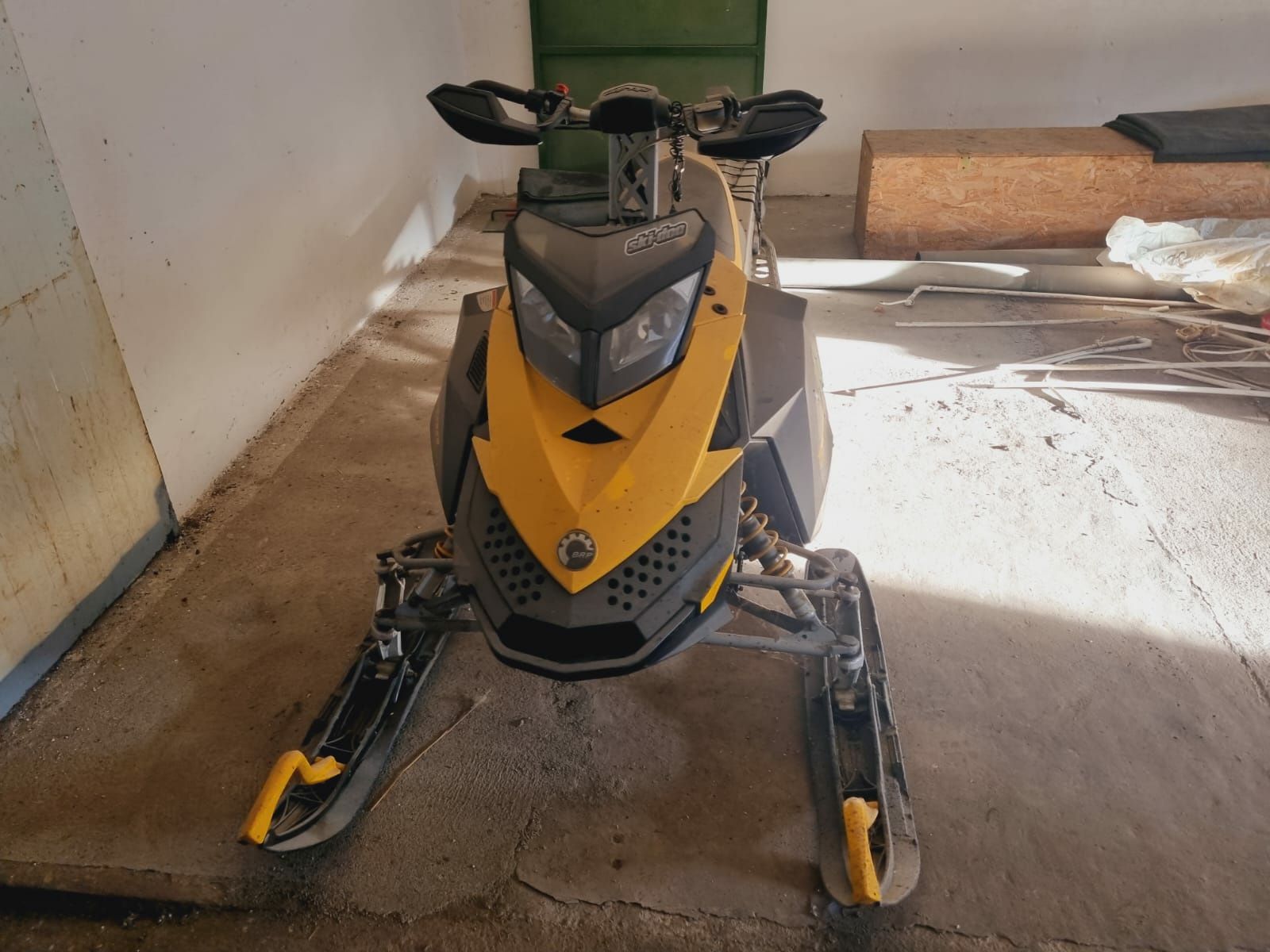 Skuter śnieżny SKI-DOO SKIDO SUMMI REV XP 800. 2008r.