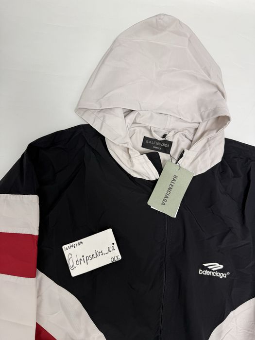 куртка плащевка Balenciaga layered logo vanille vetements анорак