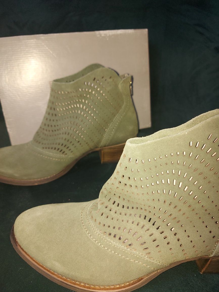 Kozaczki ażurowe ,khaki, botki, Venezia  40, zieleń