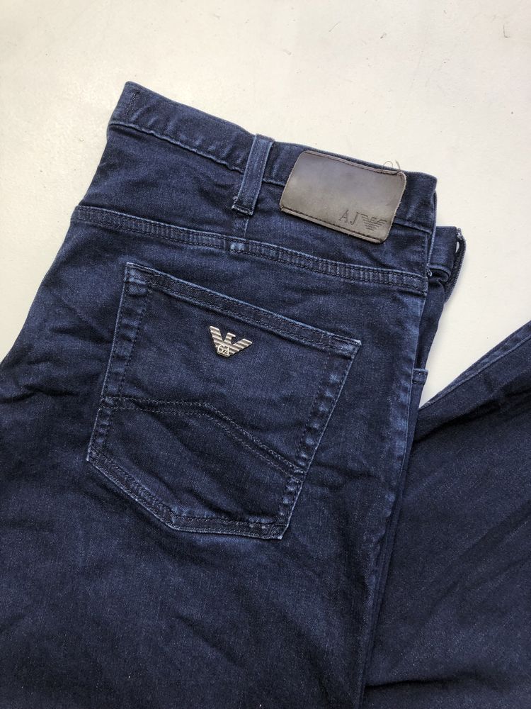 Armani Jeans   Розмір 36/30  Стан супер