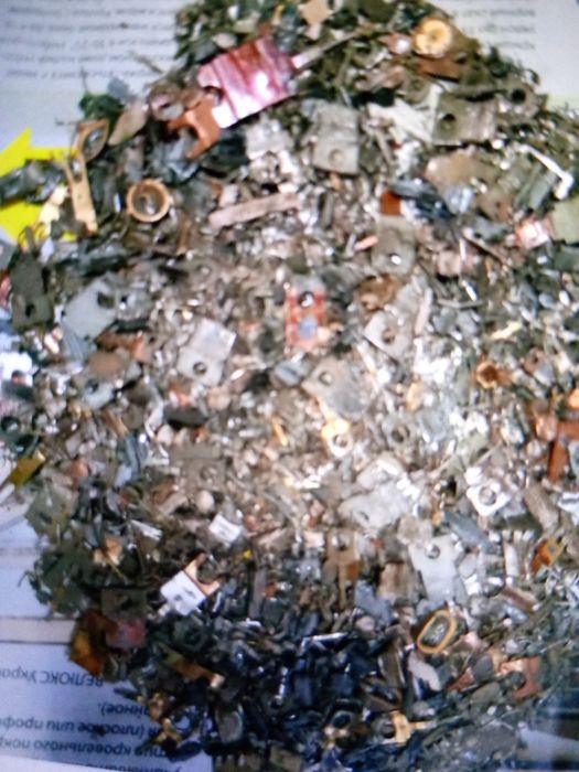 Продам лом та каталізатор