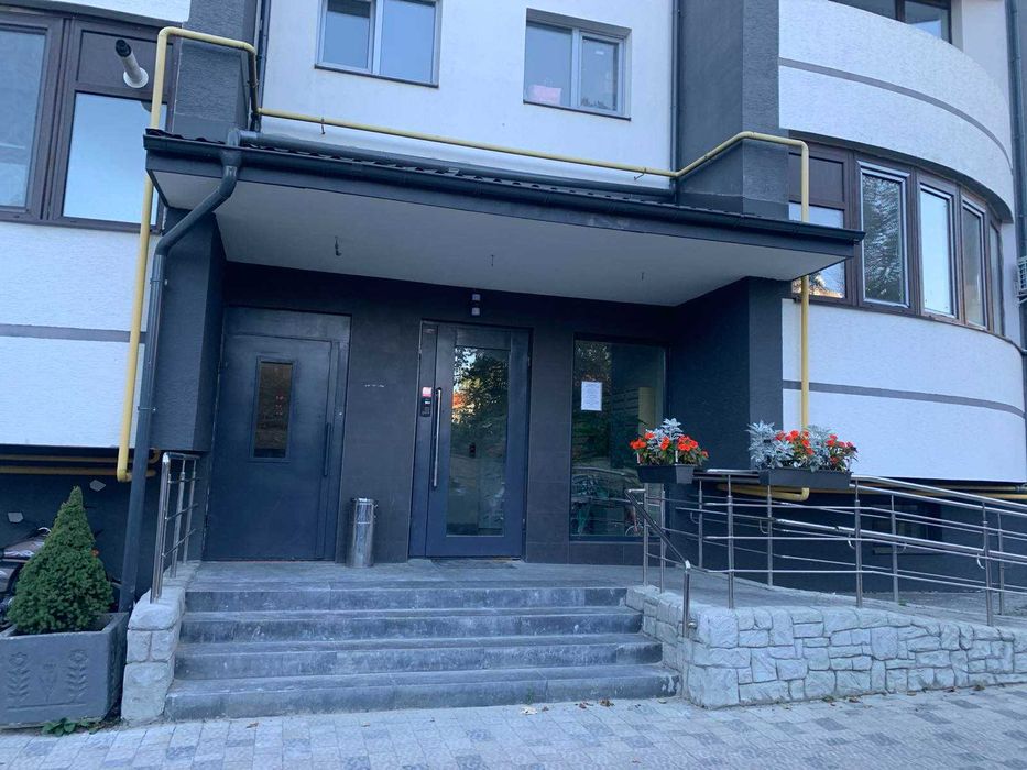 1-кімнатна з ремонтом у центрі Трускавця.