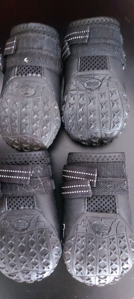 4 buty (dwie pary) dla psa Trixie Walker Active rozm. 5