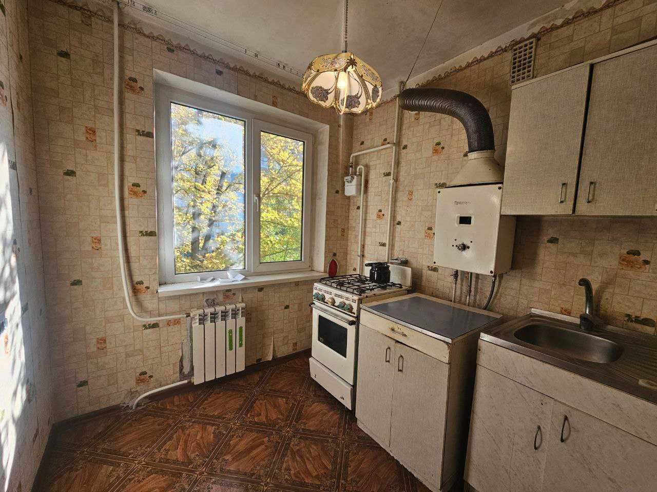 Продается двухкомнатная квартира на Дзержинке, ул. Бызова (бывш.Якира)