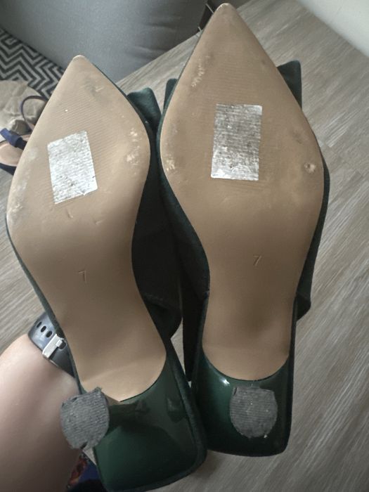 Нарядне взуття лодочки-босоніжки