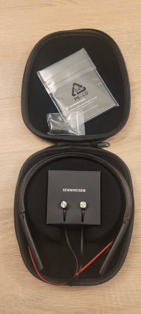 Słuchawki SENNHEISER Momentum Bluetooth 10 godzin pracy  wysoka jaakos