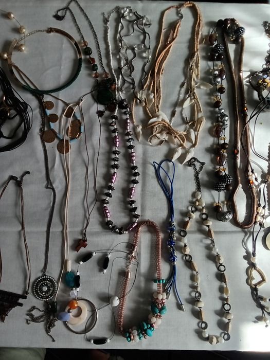 Fios e braceletes vintage